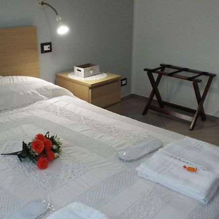 Cefalu Studio Room And Apartments Ngoại thất bức ảnh