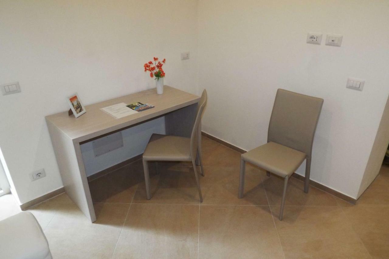 Cefalu Studio Room And Apartments Ngoại thất bức ảnh