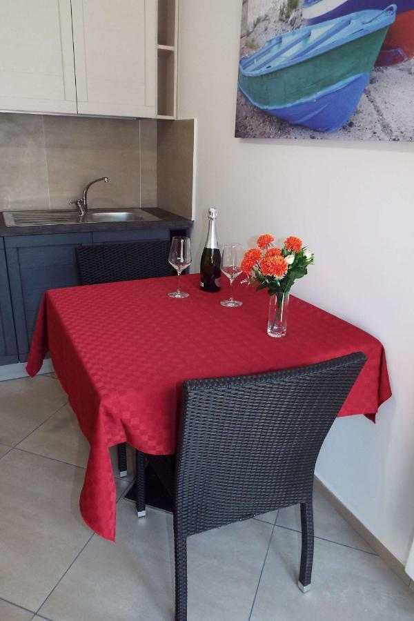 Cefalu Studio Room And Apartments Ngoại thất bức ảnh