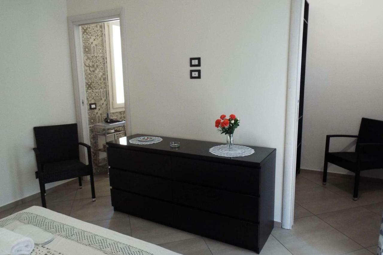 Cefalu Studio Room And Apartments Ngoại thất bức ảnh